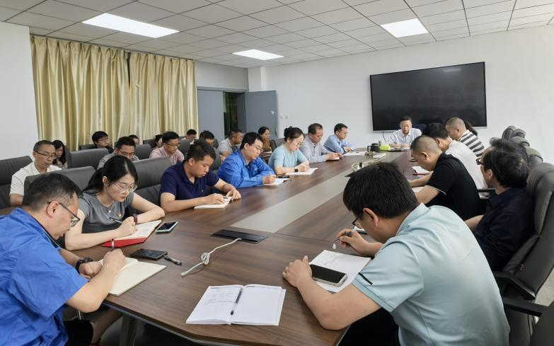 ���Ź�˾��ί������ѧ����᳹������������ѧϰ����ר�⵳��